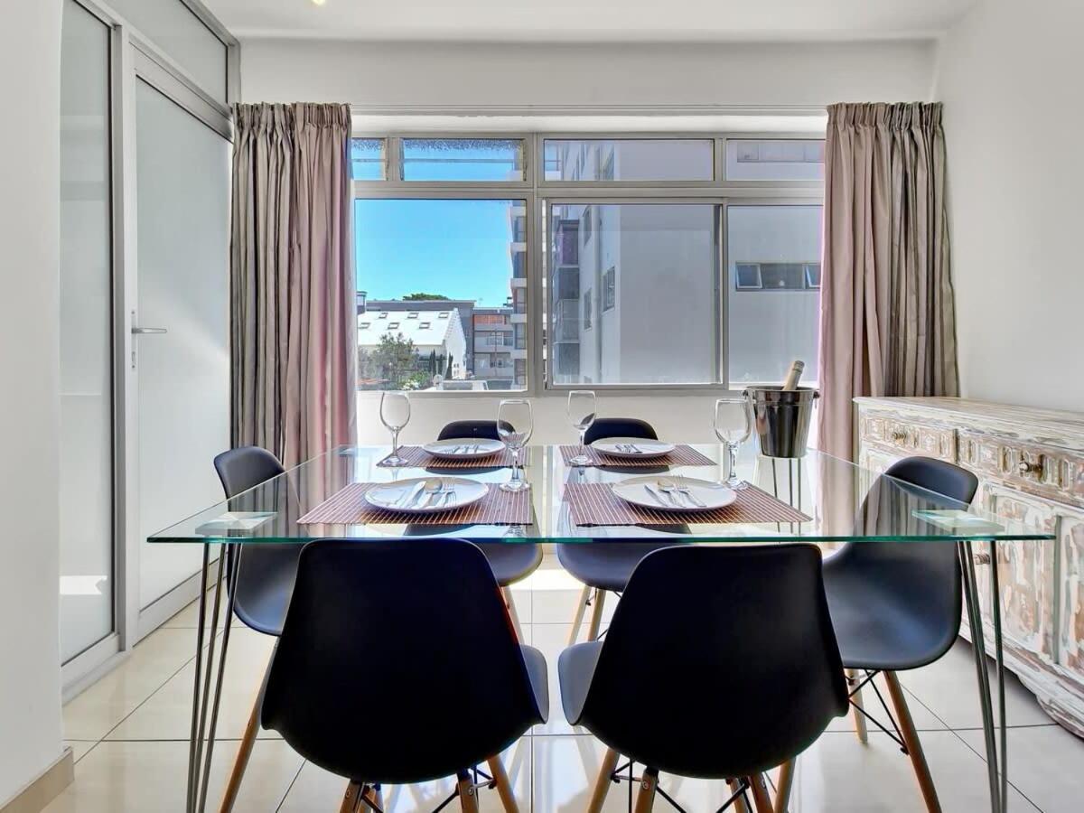 Central, Secure, Good Wifi- With Parking * Cidade Do Cabo